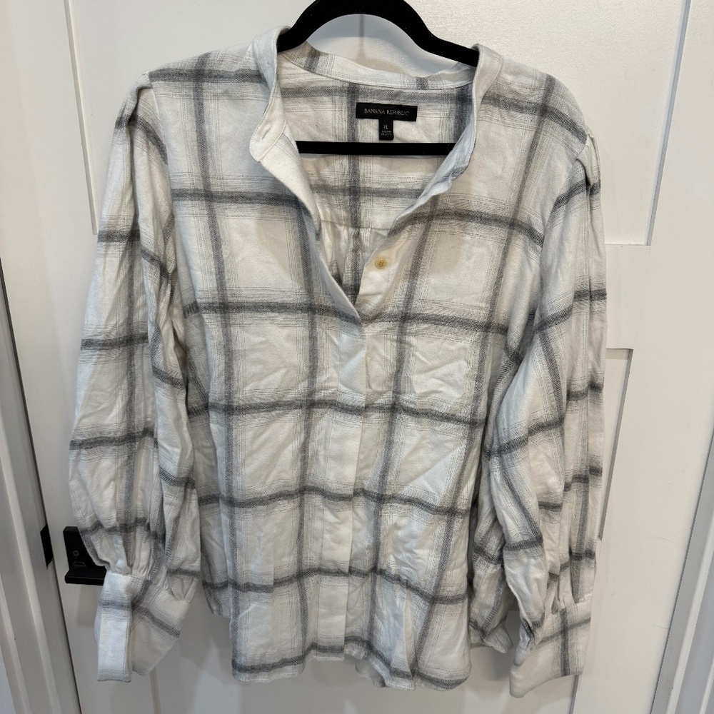 Banana Republic Plaid flannel button down